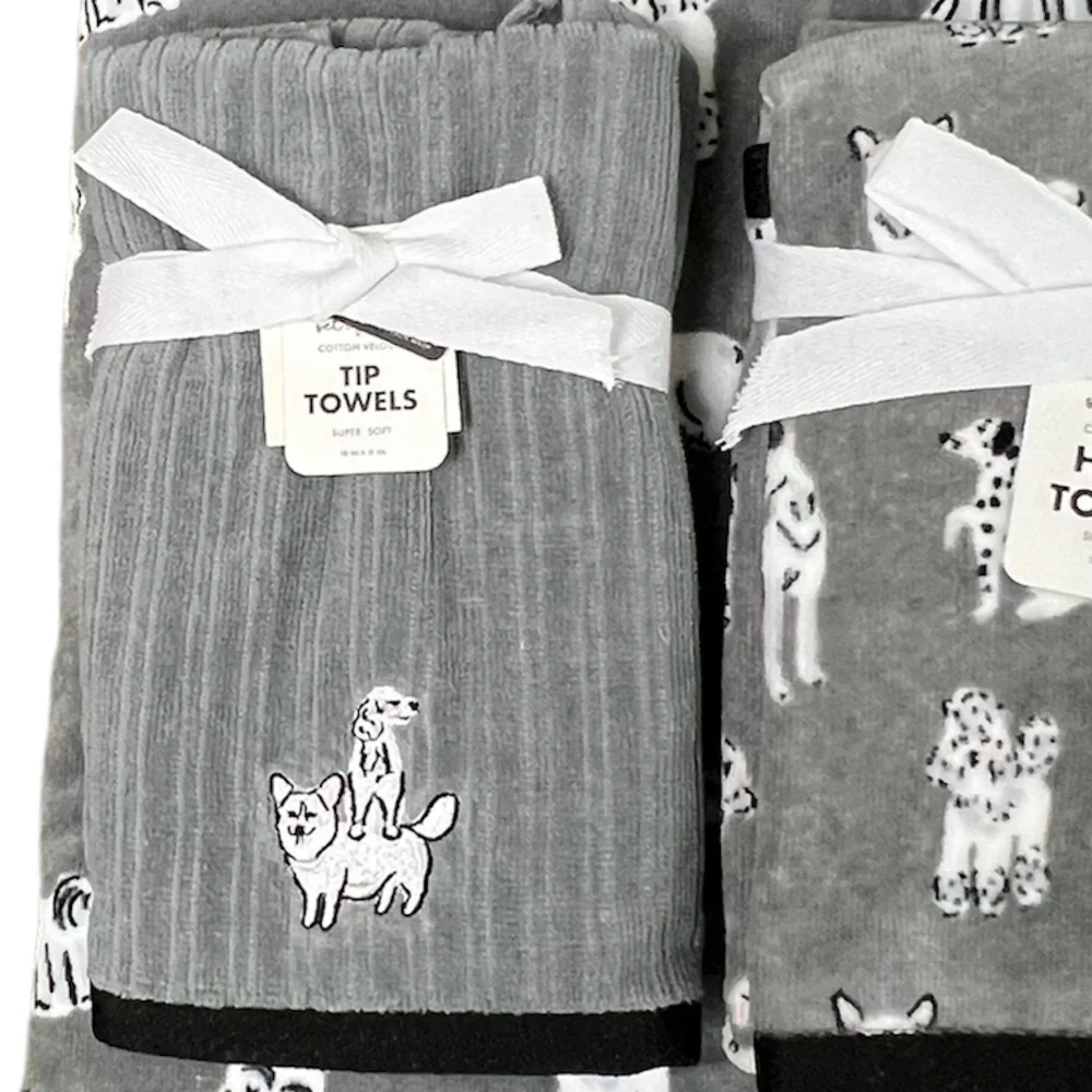 Envogue - ‘Pampered Poochs’ bath towel set. NWT.